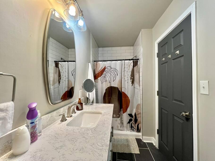 Modern Style Home Near Dt Indy & Major Attractions 인디애나폴리스 외부 사진