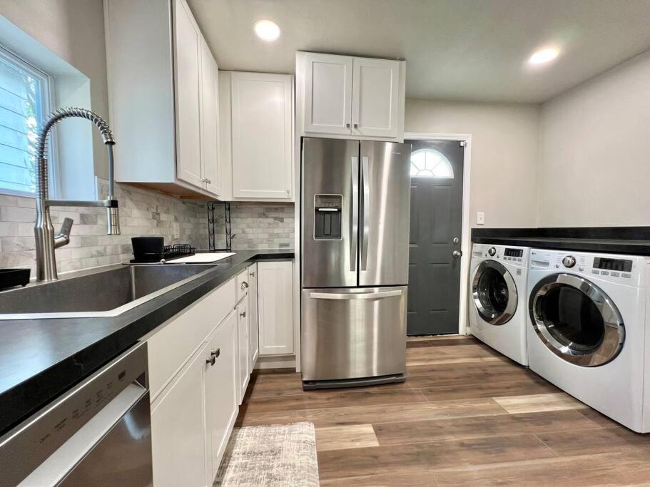 Modern Style Home Near Dt Indy & Major Attractions 인디애나폴리스 외부 사진