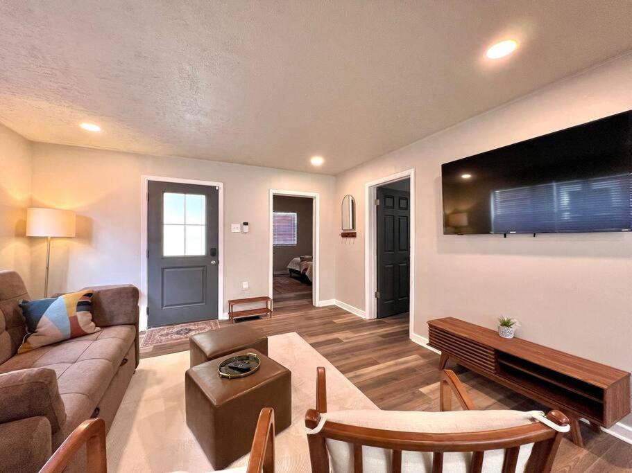 Modern Style Home Near Dt Indy & Major Attractions 인디애나폴리스 외부 사진