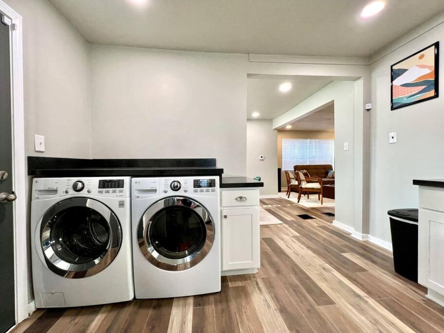 Modern Style Home Near Dt Indy & Major Attractions 인디애나폴리스 외부 사진