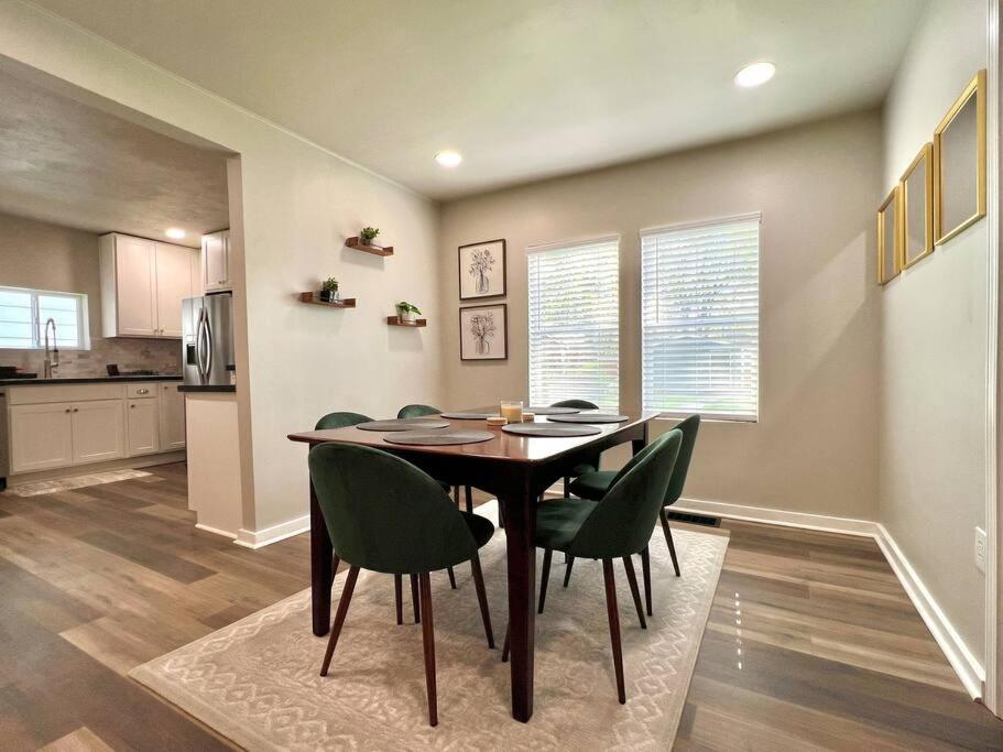Modern Style Home Near Dt Indy & Major Attractions 인디애나폴리스 외부 사진