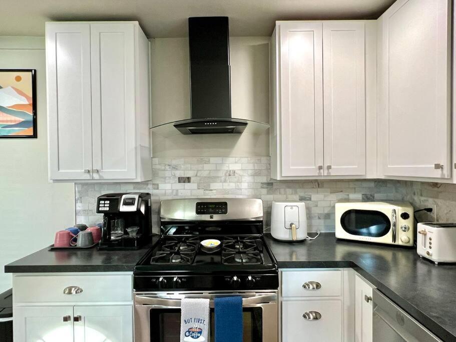 Modern Style Home Near Dt Indy & Major Attractions 인디애나폴리스 외부 사진
